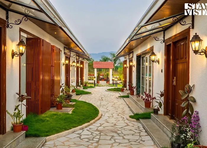 The Five Oaks By Stayvista - Mountain View & Private Pool